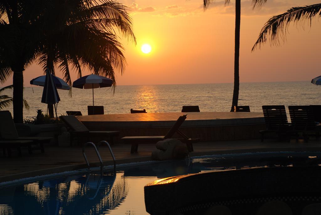Khaolak Bayfront Resort Takuapa Dış mekan fotoğraf